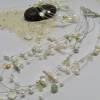 Dekorativer dreiteiliger Brautschmuck, zur Hochzeit schwebende Perlen als Ohrhänger, Kette und Armband, Keshi-Perlen, memory wire Bild 2