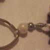 Schlüsselanhänger mit geblümten Stoffherz und Perlen Bild 3