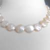Weiße Münz-Perlen-Kette mit 14-Karat_Goldverschluß, Brautschmuck, Geschenk, Hochzeitsschmuck Bild 3