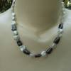 Perlenkette aus strahlenden Keshi-Perlen schwarz-weiß Bild 3