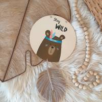 Wandbehang "Stay Wild Bär"  fürs Kinderzimmer mit Makramee Feder / Quaste oder ohne Behang Bild 1