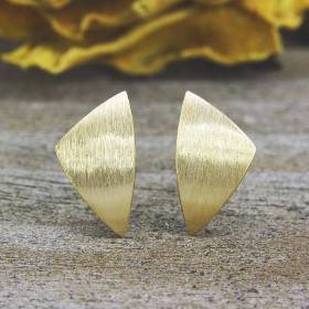 Ohrstecker Gold 750/-, kleines Dreieck, 9 mm strichmatt
