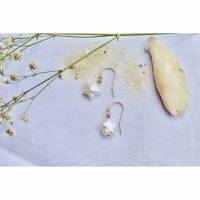 Perlen-Ohrringe Sterne, weiße sehr zarte Ohrhänger mit gold Bild 2