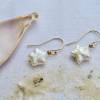 Perlen-Ohrringe Sterne, weiße sehr zarte Ohrhänger mit gold Bild 5