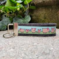 Schlüsselanhänger Schlüsselband Wollfilz anthrazit Webband Glücksschweinchen rosa hellblau Geschenk! Bild 1