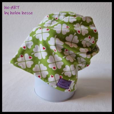 Beanie-Loop für Kleinkinder - gleichzeitig Mütze und Loop - KU 46, genäht aus Jersey in grün-weiß, von he-ART by helen hesse
