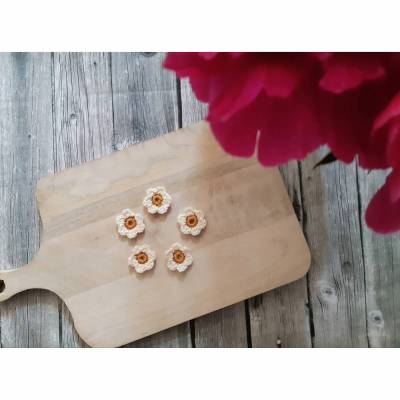 zauberhafte Häkelblumen, Häkelblüten als Streudeko, Applikation oder zur Deko