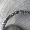 gestricktes Draht-Armband mit bunten Perlen gefüllt, silber Bild 2