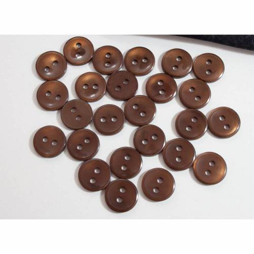 25 kleine Vintage Knöpfe 13mm braun Kunststoffknöpfe, Blusenknöpfe, Puppenkleider, Trödel Dings da