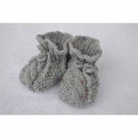 Babyschuhe Babyschühchen Schuhe Babysocken Socken gestrickt grau bunt vegan handgestrickt Bild 1