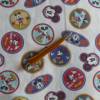 12,60 EUR/m  Baumwolle Mickey Mouse Buttons auf weiß Lizenzstoff Disney Bild 8