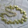 Lindgrüne echte Perlenkette aus besten Münzperlen,  besonders schöne Sommerfarbe Bild 3