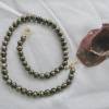 Grüne echte Perlenkette mit dekorativem Goldschloß, wertiges Geschenk, Süßwasserperlen Bild 4