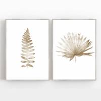 Set von zwei botanischen Kunstdrucken, Farnblatt zusammen mit Palmenblatt, Beige Schlafzimmer Wandkunst Kunstdrucke Bild 1