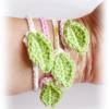 Gehäkeltes Armband mit Streublümchen und Blatt in 4 Farben zur Wahl - Häkelarmband - hellrosa, weiß, dunkelrosa, grün Bild 5