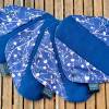 waschbare Stoffbinden Set aus Baumwolle - nachhaltige Monatshygiene - Zero Waste - dunkelblau Blumen Blüten Bild 2
