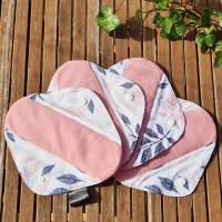 waschbare Baumwoll Stoffbinden - Set für nachhaltige Zero Waste Monatshygiene oder bei Inkontinenz - Weiß Blätter Rosa Bild 2