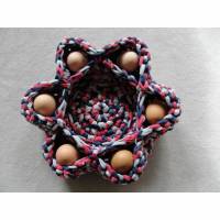 Häkel-Anleitung für ein Körbchen für Eier aus Textilgarn Bild 1