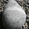 Granit Kieselstein Kissen hellgrau handgefilzt aus Wolle - Füllung Polyester Hohlfaserkügelchen Bild 2