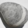 Granit Kieselstein Kissen hellgrau handgefilzt aus Wolle - Füllung Polyester Hohlfaserkügelchen Bild 5