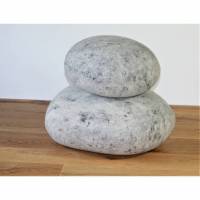 Granit Sitzkissen aus hellgrauem Wollfilz mit Dinkelspelzfüllung Bild 1
