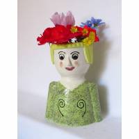 Blumenfrau aus Keramik, Skulptur Tonfigur Bild 1