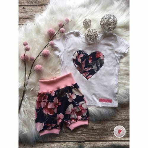 Gr. 86/92 * Sommerset aus kurzer Pumphose und Shirt * Blumenherz