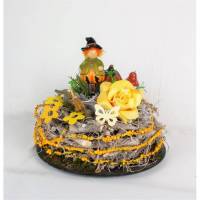 Herbstliche Tischdeko mit süßer Vogelscheuche, Herbstdeko, Gartendeko Bild 1