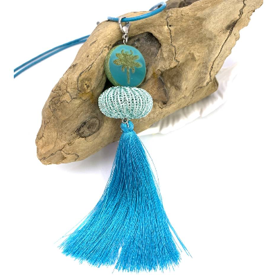 LIBELLEN Anhänger - mit doppelt gestricktem Kugel-Element und Quaste, optional mit Lederband oder Kette