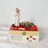 Geldgeschenk Hochzeit, Hochzeitsgeschenk, natur rot, Holzbox mit Brautpaar Figur Bild 2