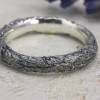 Schmaler Ring aus geschwärztem Silber 925/-. Knitterring, ca 3-4 mm Bild 2