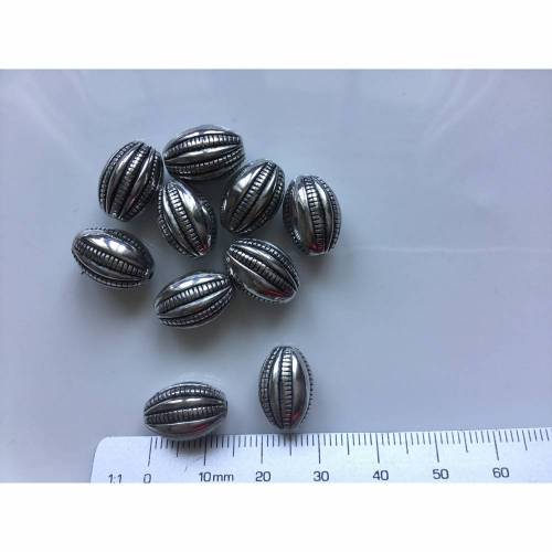 10 Metallperlen silberfarben 1,5 x 1 cm