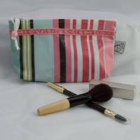 Kosmetiktasche/Federmäppchen aus beschichteter Baumwolle, erdbeerrot mint gestreift Bild 1