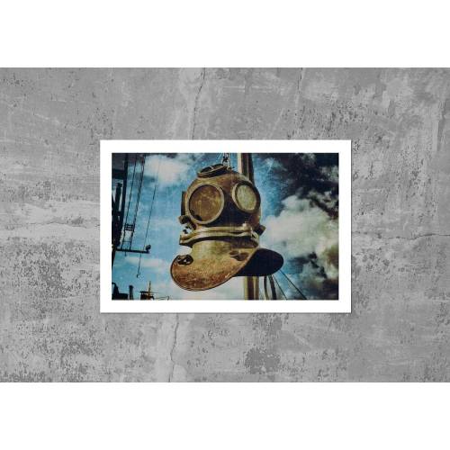 Taucherhelm Hamburger Hafen Fotografie Fine Art Print 24x34 cm