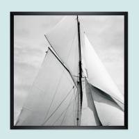 Segel der Yacht Colonia 1893 - Kunstdruck Poster ungerahmt -  Fotokunst - schwarz-weiss Fotografie - abstrakt -  Vintage Bilder - Kunst Druck Bild 1