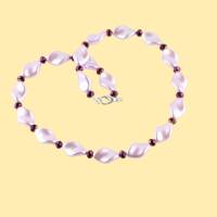 Halskette Perlenkette für Frauen aus gedrehten Glaswachsperlen 47,5 cm lila-flieder Bild 5