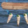 Holzschmuck Kette Treibholz mit Muscheln und bunten Glasperlen, maritimes Collier vom Meer Bild 5