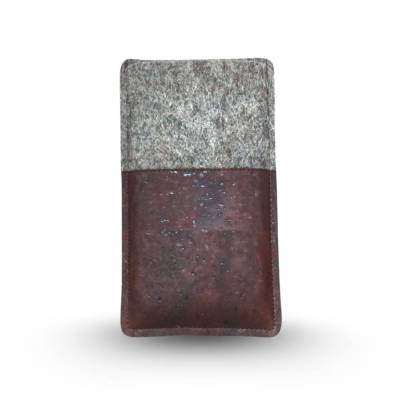 Handytasche aus Filz und braunem Kork - Zuverlässiger Schutz für dein Handy