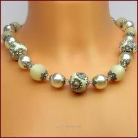 Halskette "Indonesia" Pearl Polaris Kashmiri-Perlen, wollweiß/beige, antik versilbert, kurz, Hakenverschluss Bild 1