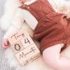 Baby Coming Personalisierte Meilensteine Würfel aus Holz zur Geburt Taufe oder Baby Fotografie Bild 6