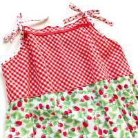 Kleid mit Erdbeeren, 122 / 128, rot weiß grün, Upcycling, Einschulungskleid, Sommerkleid Bild 4