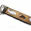 Schlüsselanhänger Schlüsselband "Australian Shepherds und Schafe" in braun und beige aus Baumwollstoff und Ripsband Bild 2