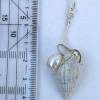 Hübsche Muschel Schnecke mit Süßwasser Perle an einer Sterlingsilber Kette, maritime Halskette als Geschenkidee für Meersüchtige Bild 4