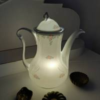 Niedliche Kaffeekanne als Lampe aus Porzellan mit LED Bild 1