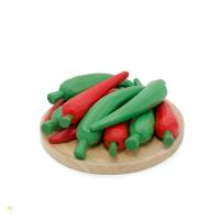 Grüne Peperoni aus Holz, 2 Stück, handgeschnitzes Kaufladengemüse Bild 4