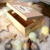Erinnerungskiste aus Holz als Geschenkidee zur Geburt, Holzkiste mit hochwertigem Druck, Motiv: Lama mit Geburtsdaten und Name Bild 5