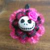 Skull  Blume Stoff pink  / schwarz Totenkopf ,Haarspange ,cosplay, Satin Bild 2