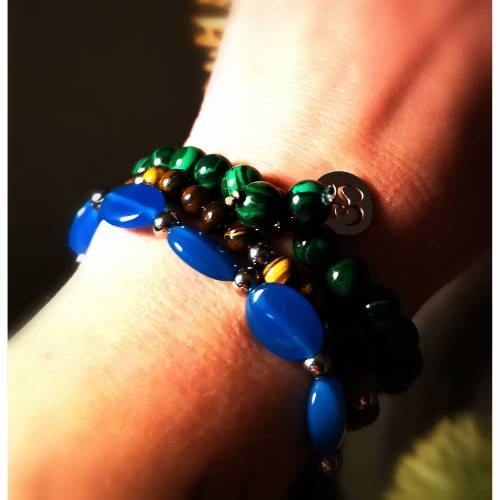 Armband Om mit Malalichtperlen, unisex