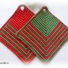 1 Paar gehäkelte Topflappen - Potholder- Küchenhelfer - Geschenk Hauseinweihung,Weihnachten - modern,trendy - rot,grün Bild 3