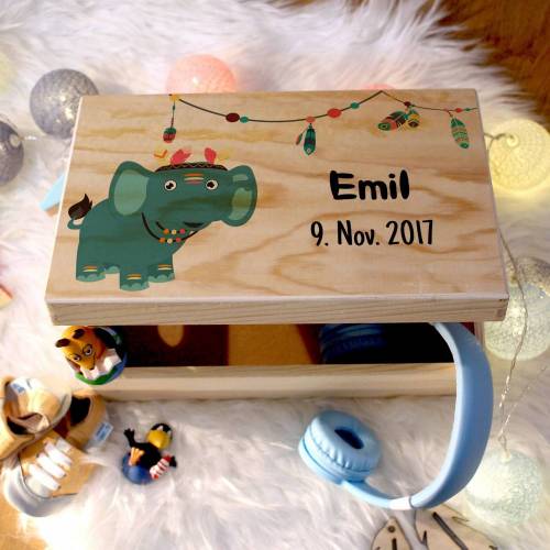 personalisierbar Erinnerungskiste mit Geburtsdaten und Namen für Kinder, aus Holz, Holzbox, individuelle Holzkiste mit Deckel, Elefant
